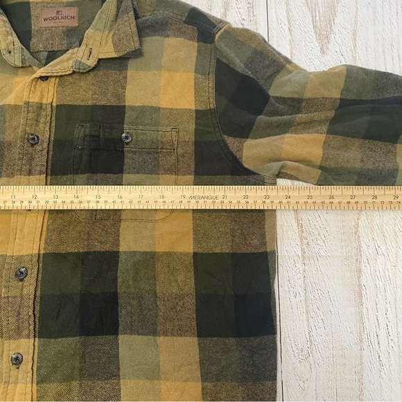 Woolrich Men's Casual Plaid Button down shirt XL - Picture 8 of 9